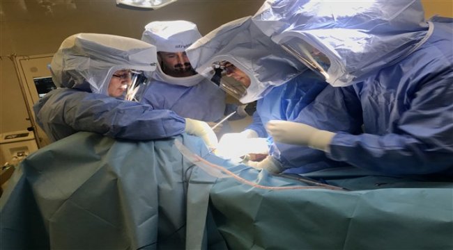 Artroplasti Uzay Elbisesi ile sıfır cerrahi enfeksiyon riski hedefleniyor