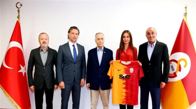Bor Holding iştirakleri SIXT ve Magdeburger Sigorta, Galatasaray’ın forma sponsoru oldu