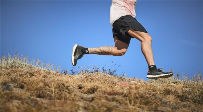Continental lastik üretimindeki başarısını spor ayakkabıya taşıyor