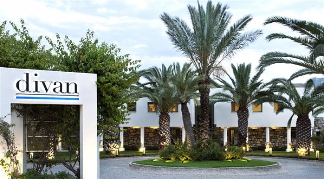 Divan Otelleri Güvenli Turizm Belgesi ile hizmet vermeye devam ediyor