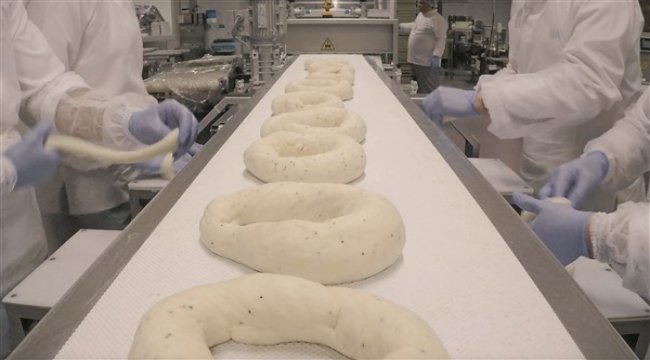 Divan Pastaneleri’nin Taşdelen Üretim Tesisi TSE Covid-19 belgesi aldı
