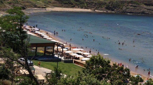 Elmasburnu'nda kadınlara özel plaj keyfi başladı
