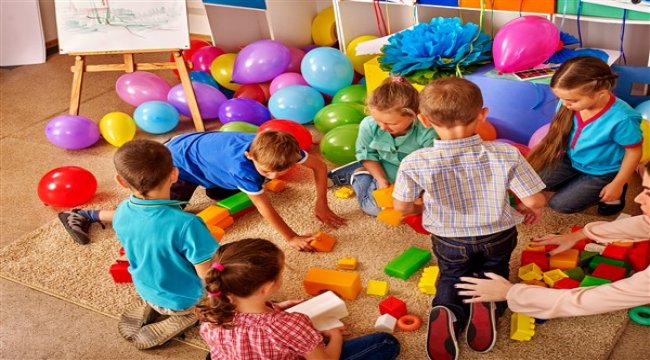 Eski rutinlerini özleyen çocuklar, yeni normalde koşmak, çığlık atmak ve oynamak istiyor