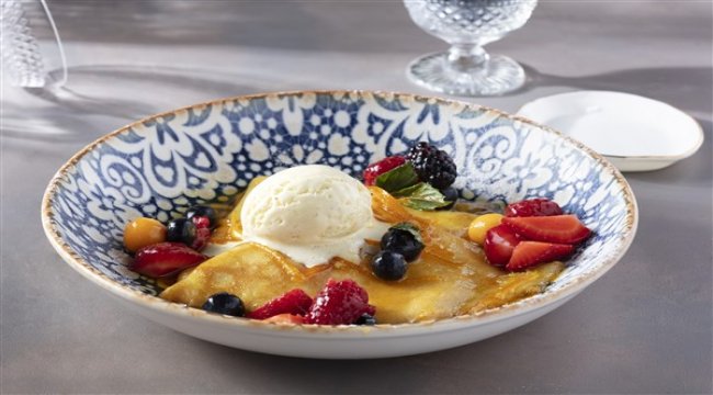Meşhur Fransız Tatlısı Crepe Suzette Divan restoranları’nda