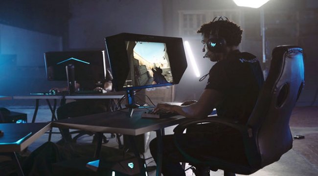Predator’ın Hız Canavarı Oyuncu Monitörleri