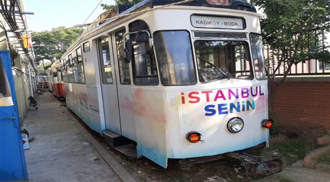 Yenilenen Moda Tramvayı İstanbullularla buluşuyor