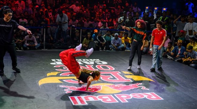 Dünyanın en iyi breaking dansçıları Redbull.com’da