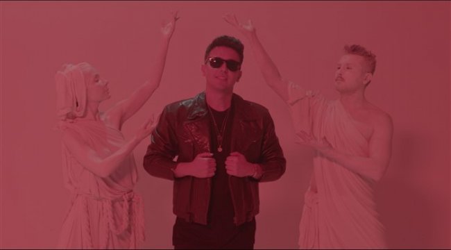 Mete Karagöz “Eros” ile on ikiden vuracak