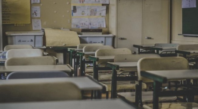 Okula dönüşte kaygı ve mutsuzluk görülebilir