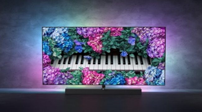 4 taraflı Ambilight benzersiz ve sürükleyici bir seyir deneyimi sunuyor.