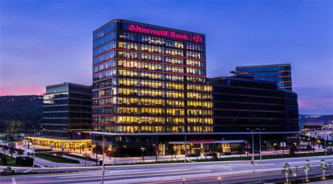 Alternatif Bank bankacılık sektöründe yılın şirketi oldu