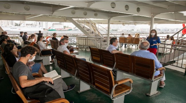 D&amp;R ile vapurda kitap şöleni