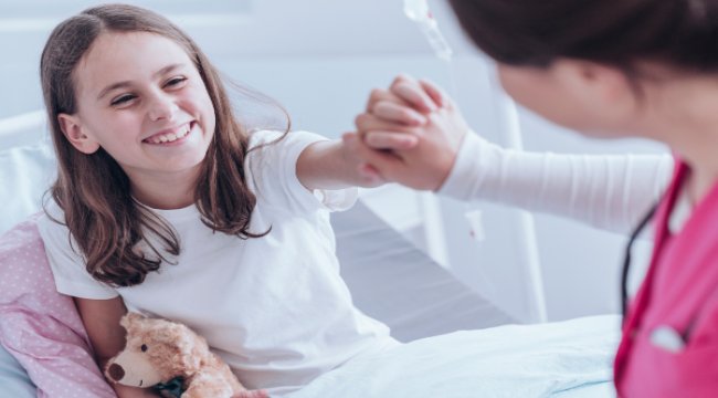 Dünyada her 3 dakikada 1 çocuk kanser tanısı alıyor