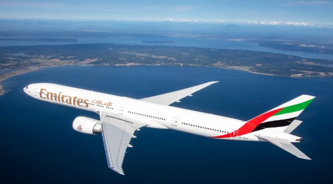 Emirates öğrencilere ve ailelerine yıl boyunca avantaj sağlıyor