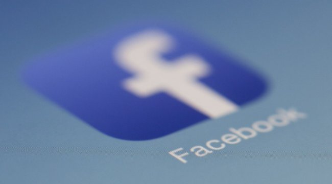 Facebook istasyon 1 yaşında