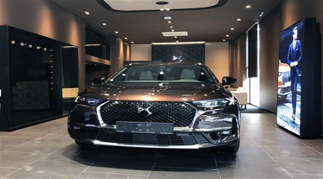 Fransız DS İstanbul’da ikinci Türkiye’deki üçüncü showroomunu Kalamış’ta açtı