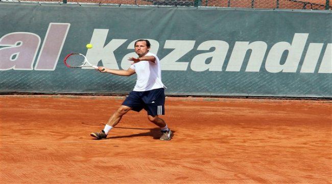 Göktekin Yapı Kategori-1 Senyör Tenis Turnuvası’nda kupalar sahiplerini buldu