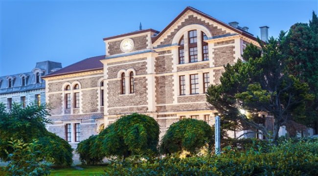İkinci Bahar Akademi, dünyaya açılan eğitim modülleriyle yeni döneme hazır
