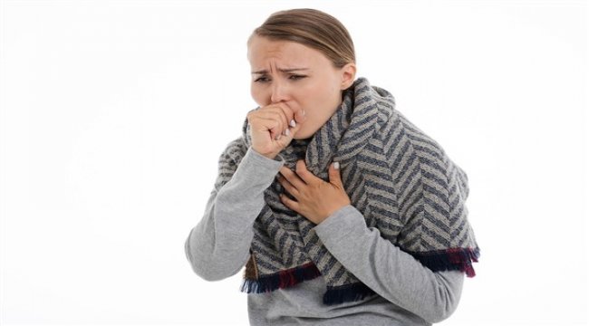 Kuru öksürük romatolojik hastalık belirtisi olabilir