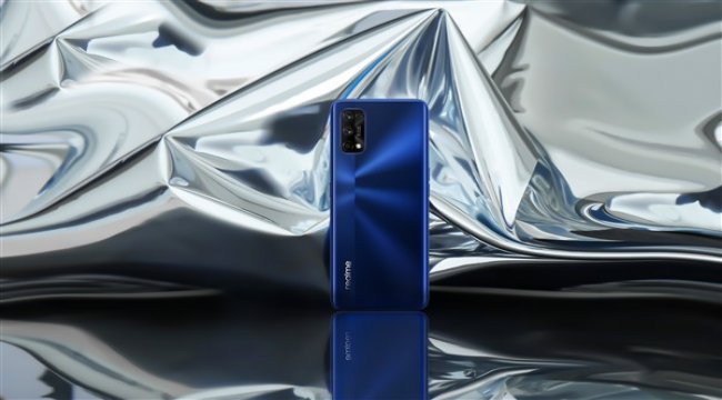 3 dakika şarj et 2,5 saat Youtube izle: realme 7 pro Türkiye’de
