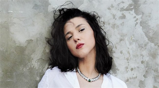 Cartier'nin yeni marka elçisi ünlü piyanist Khatıa Buniatishvili oldu