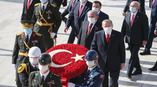Cumhurbaşkanı Erdoğan Anıtkabir'de