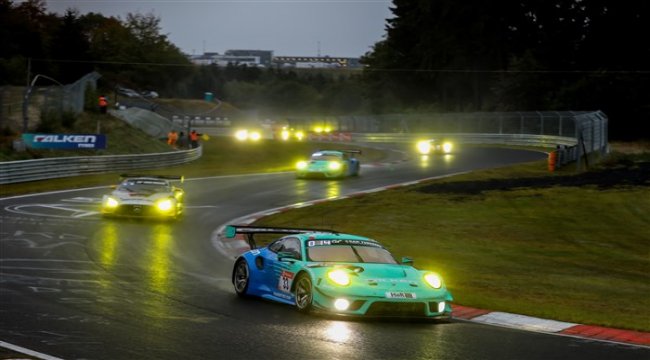 Falken FK 510 lastikleri yarış pistindeki deneyimini yola aktarıyor