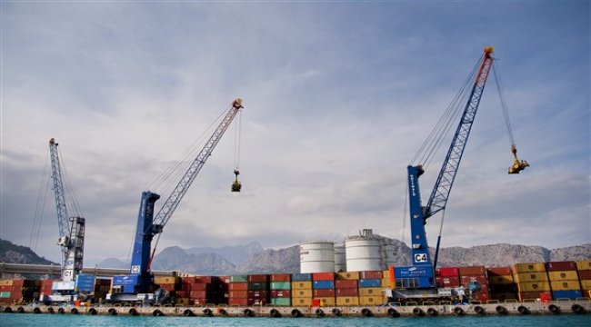 Global, Port Akdeniz’i QTerminals’e devrediyor