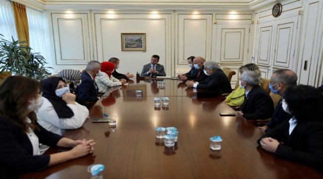 İmamoğlu’ndan muhtarlara “Özel Bütçeye” destek