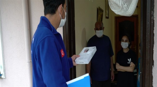 Kardeş Eli Derneği’inden eğitime destek
