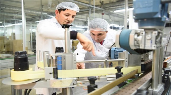Kozmetik sektörü korona krizini hijyen malzemeleri üreterek aştı