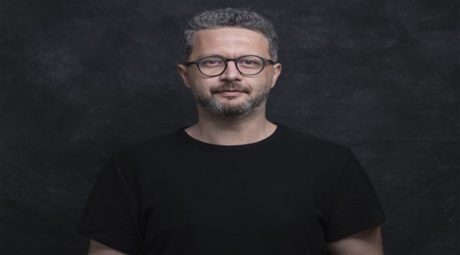 Serbest Kürsü’yü Storytel için seslendirdi