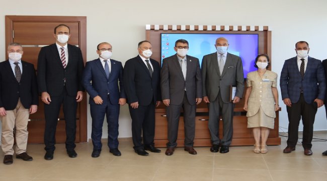"Tisk Mikrocerrahi" Vakfı`ndan Pamukkale Üniversitesi`ne bağış