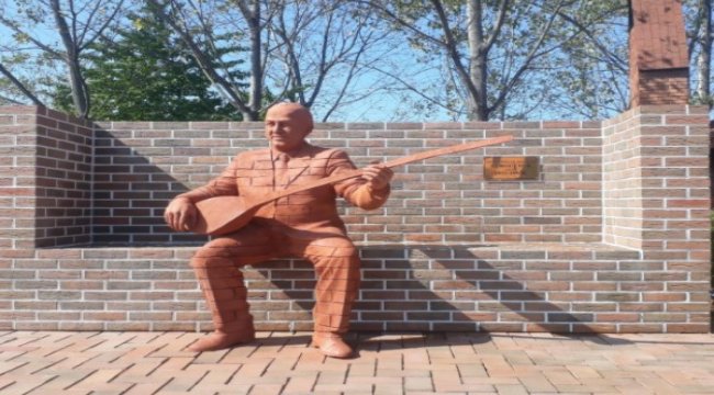 Turgut Işık vefatının 30. Yılında yapılan heykeli ile anıldı