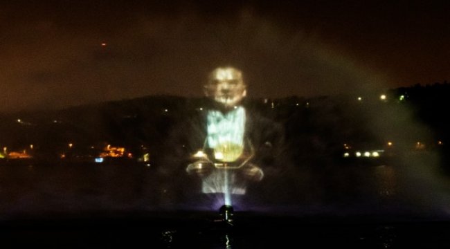 Türkiye’nin ilk Atatürk Hologramıyla coşkulu kutlama