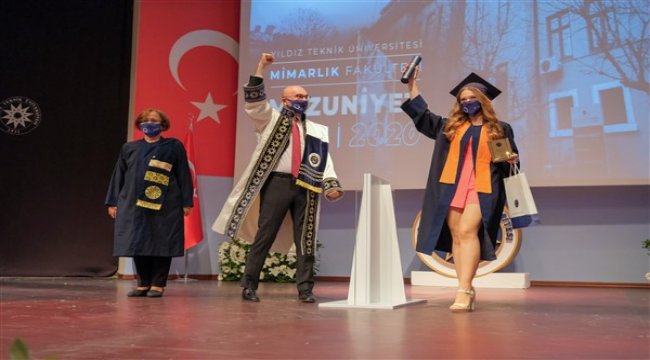 Yıldız Teknik Üniversitesi mezuniyet törenleri başladı