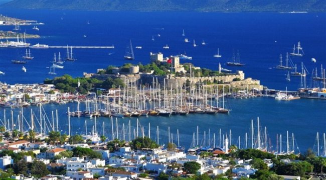 Bodrum&#039;da esnaflar mutlu, memurlara hayat zorlaştı