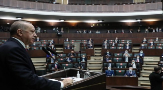 Cumhurbaşkanı Erdoğan, Cuma namazı sonrası gazetecilere açıklamalarda bulundu.