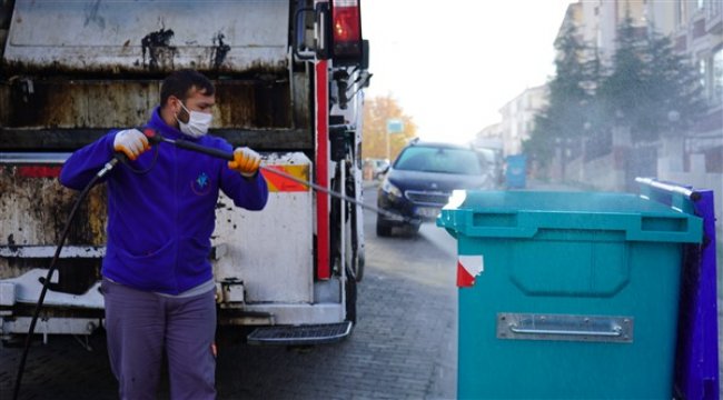 Günde 300 konteyner yıkanıyor