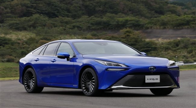Hidrojen yakıtlı Toyota Mirai'nin 2. nesli yollarda