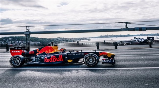 İstanbul’daki F1 gösterisi tüm dünyada yayında