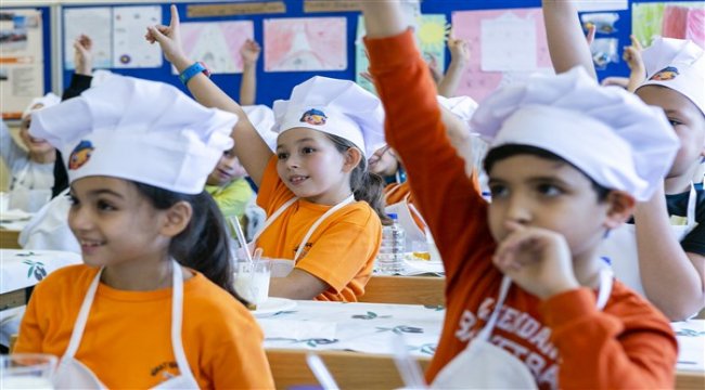 Sağlıklı adımlarda yeni hedef: Yılda 100 bin öğrenciye ulaşmak