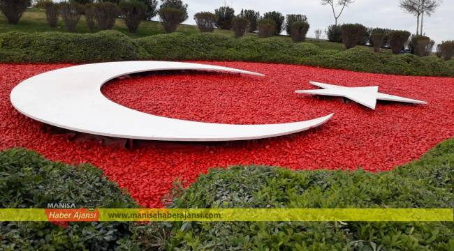 Devlet Bahçeli Kavşağı’ndaki Türk Bayrağı Motifi Yenilendi