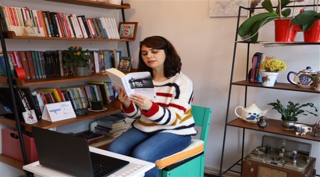 Evde kal, kitaplara ses ver