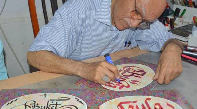Kaligrafi ustası Rıza Mahmutoğlu hayatını kaybetti