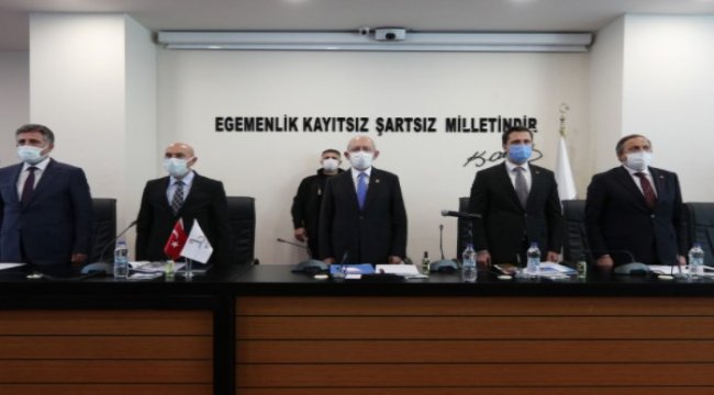 Kılıçdaroğlu, İzmir apartman görevlileri toplantısının açılışında konuştu