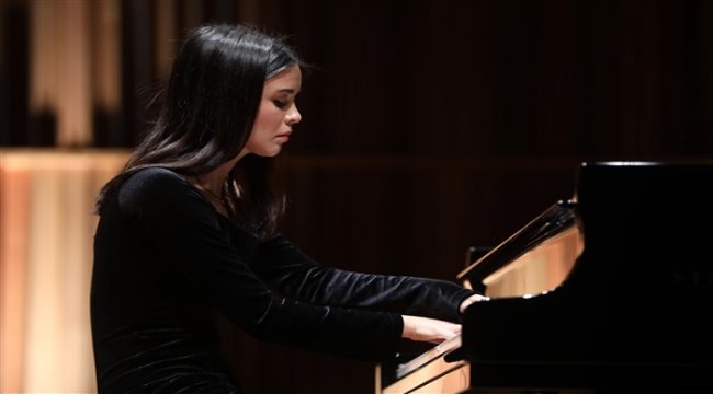 Piyanist Iraz Yıldız’dan dünya klasikleri