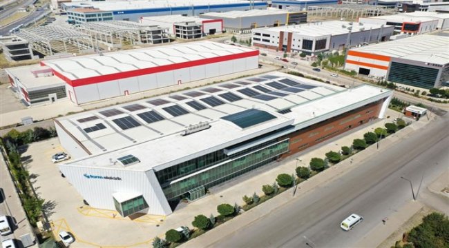 Sanayi tesisleri ve AVM’ler tasarruf için çatılarını güneş panelleri ile kaplıyor