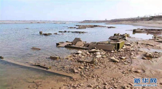 Sarı Irmak taştı, 100’den fazla 2 bin 200 yıllık antik mezar ortaya çıktı