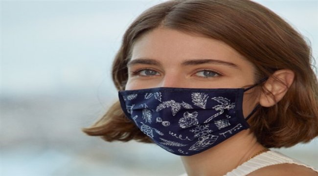 Yeni yıl ruhunu pamuklu ve yıkanabilir yüz maskelerine taşıdı